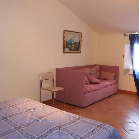 Albachiara B&B فندق مبيت وإفطار *